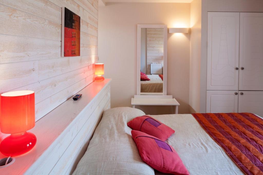 Logis Hotel Vent D'Iroise بلوغونفولان الغرفة الصورة