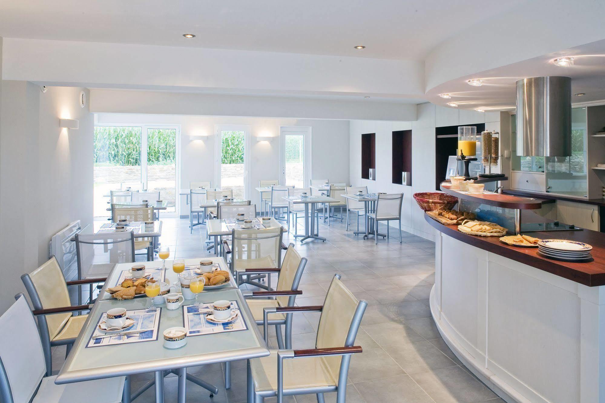 Logis Hotel Vent D'Iroise بلوغونفولان المظهر الخارجي الصورة